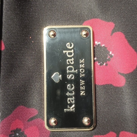 Kate Spade makeup bag, medium size. Black with red poppies. - Picture 2 of 5